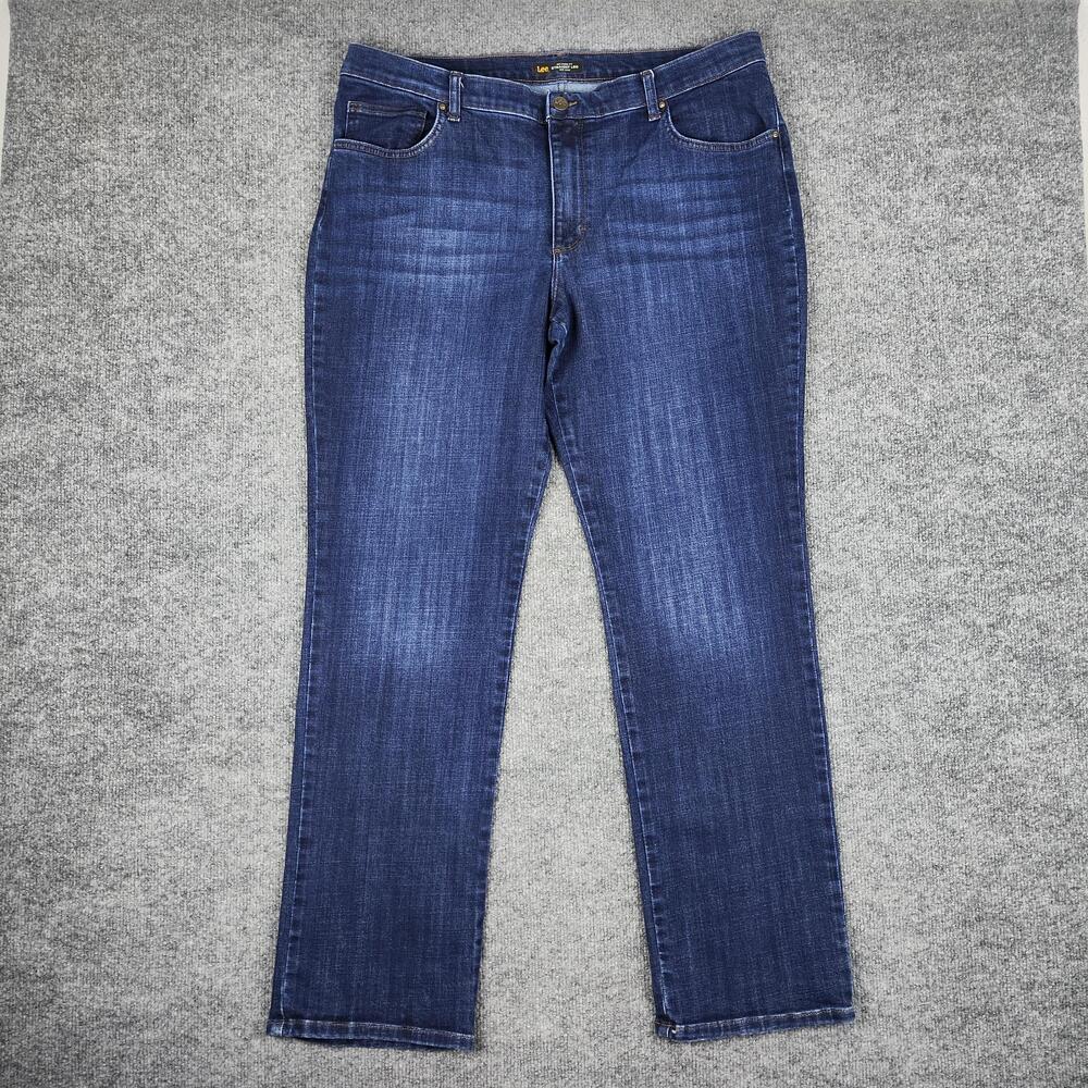 Lee Jeans Womens 18 Long Blue Medium Wash Mid Rise Relaxed Straight Denim